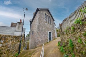 Photo 18- click for photo gallery